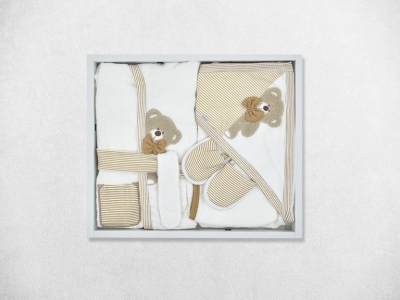 SÜZENE AYI NAKIŞLI  BORNOZ SETİ 3  AY